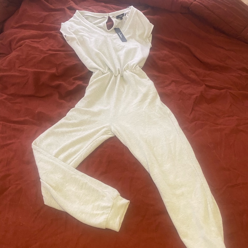 Lulu’s Heather grey romper